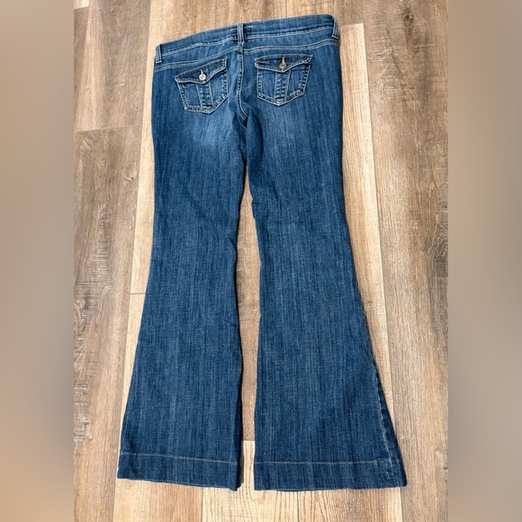 Burberry Women’s Vintage Y2K 00s Low Rise Flared Bootcut Midwash Jeans - Picture 8 of 12